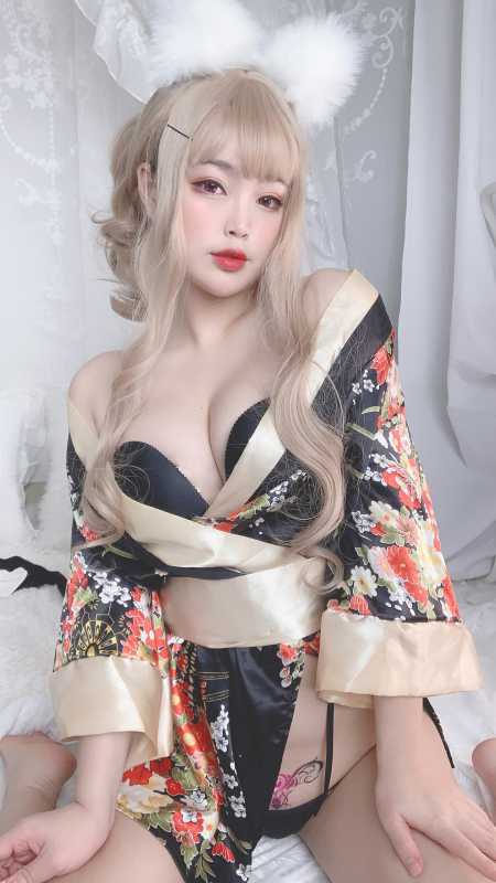 白烨 狐仙女友 [53P+10V/542M]