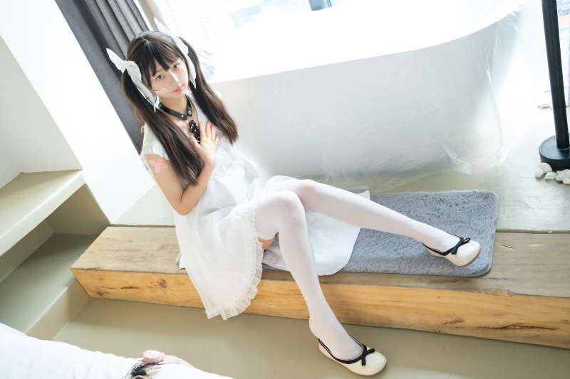 清纯系网红赤西夜夜初音少女 [130P+1V/1.96G]
