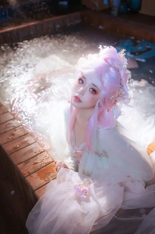 爆机少女喵小吉近期新作四套合集 [320P+4V/2.9G]