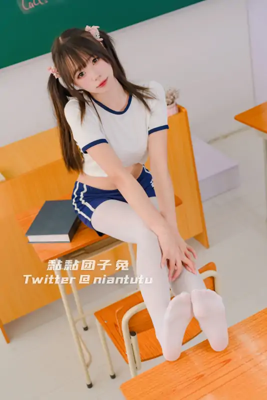 极品网红黏黏团子兔写真作品五套原版合集 [242P/2.84G]