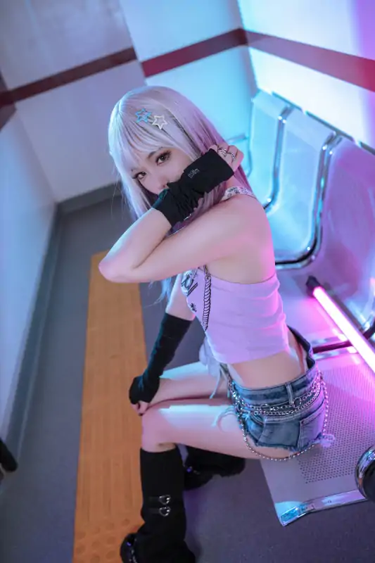 萌妹coser桃良阿宅近期写真作品七套 [362P/1.92G]
