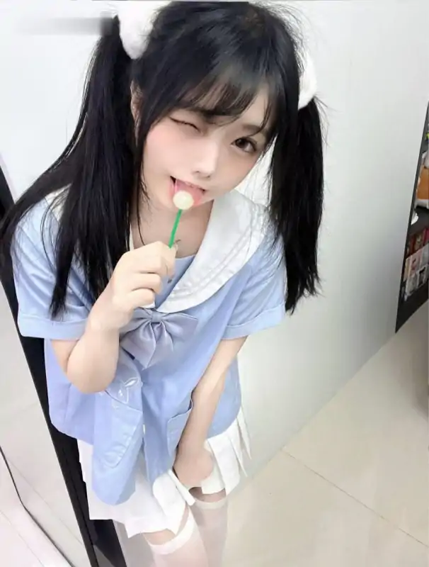 极品萝莉吃定你(奶罗喵四)尺度私拍视图新作合集 [297P+80V/1.8G]