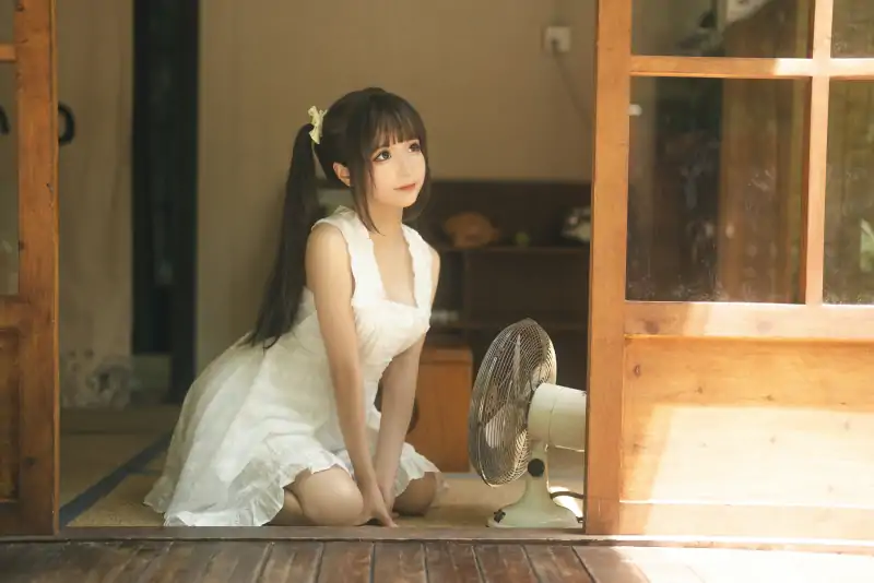 高质量coser蠢沫沫绅士版新作三套合集 [195P/1.8G]