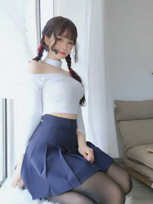 白银81 134套写真合集下载 [81G]