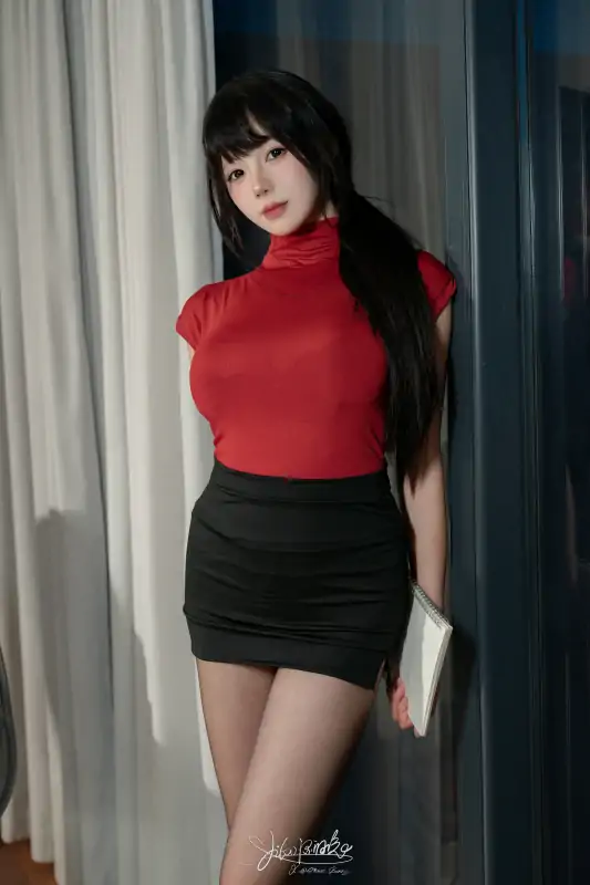 极品网红黏黏团子兔(Yiko湿润兔)八九月订阅与单售合集 [691P+12V/3.83G]