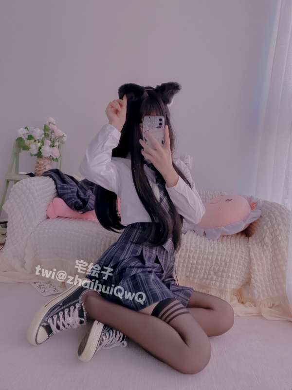 双马尾萌妹子 宅绘子(二阶堂) 写真作品8套新作视图 [685P+22V/981M]