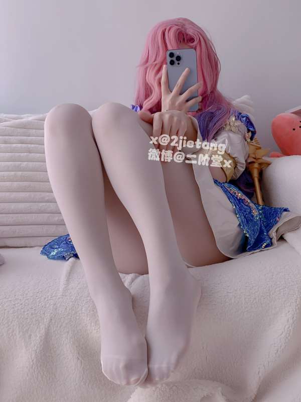 双马尾萌妹子 宅绘子(二阶堂) 写真作品8套新作视图 [685P+22V/981M]