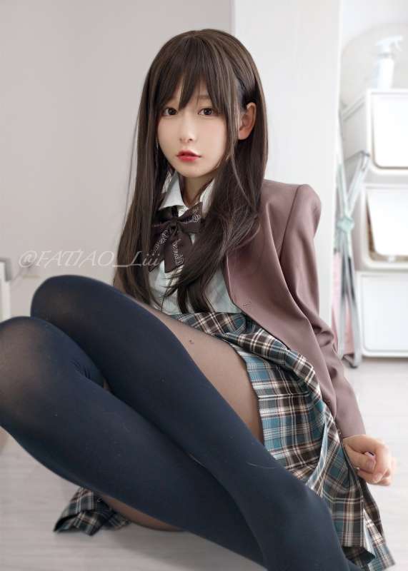 发条少女(迷之呆梨) 22.04月fantia会员订阅合集 [718M]
