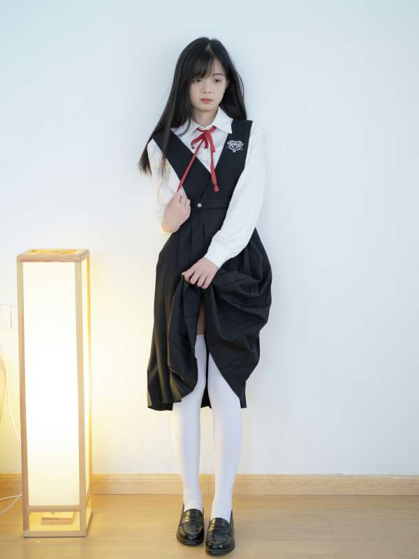 少女秩序 晞可 JK白袜 [124P+1V/5.79G]