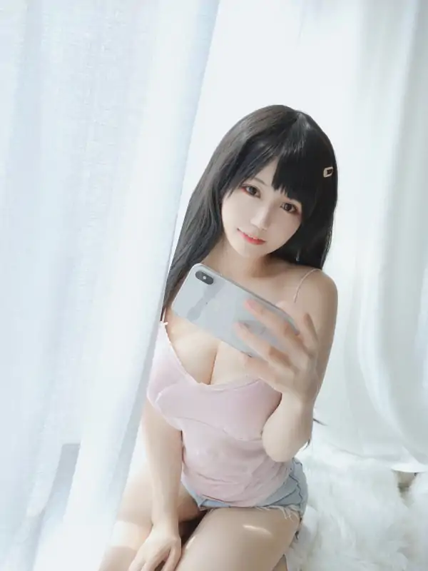 高质量coser小仓千代w22套写真作品和微博日常合集 [981P/4.98G]