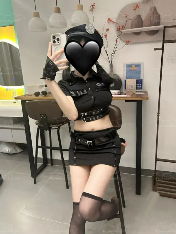 小鱼@xiaoxiaoyu2006 – [520门槛] 40分钟 双马尾 订阅合集 [392P+131V/1.31G]
