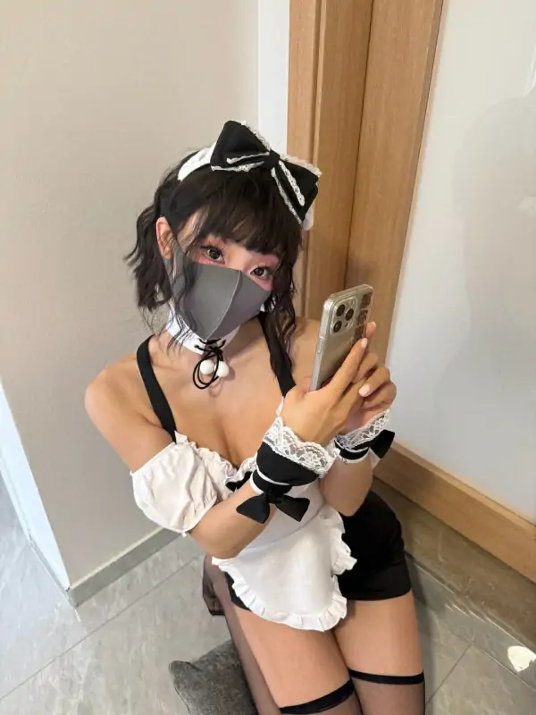 诺诺 – 新作 24分钟 特殊的惊喜 发现男友偷看兔女郎，我决定穿给他看 [20P+1V/478MB]
