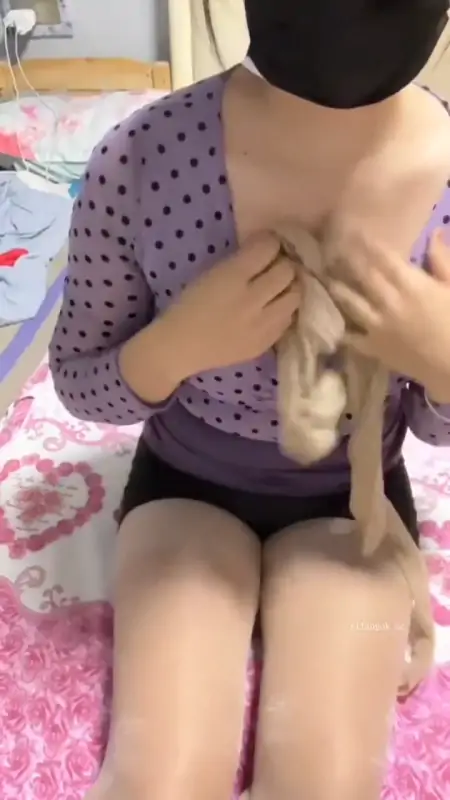 快手极品眼镜妹 豆奶粉 私人定制 [2V/804M]
