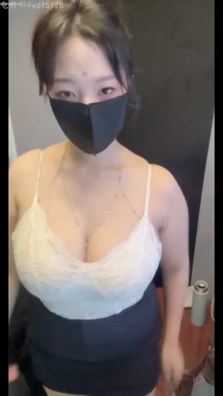 快手极品天然少妇【婷宝】露脸电臀抖飞 [24V/1.38G]
