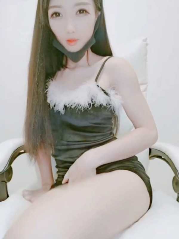 超高颜值番茄主播 安安妮 视频合集 [95V/20G]
