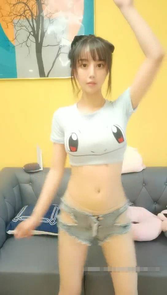 极品可爱女主播清水美奈尺度秀 [4V/3.1G]