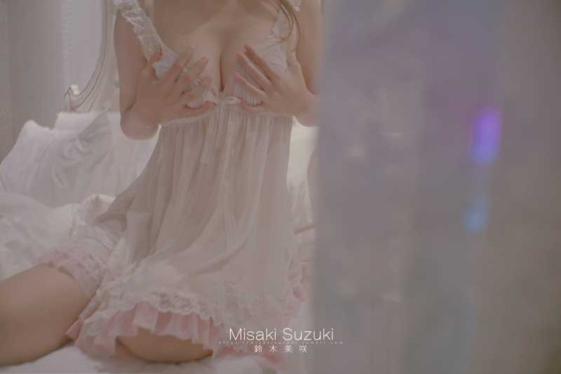 铃木美咲 - 大小姐的幻想特别篇 [20P+1V/64MB]