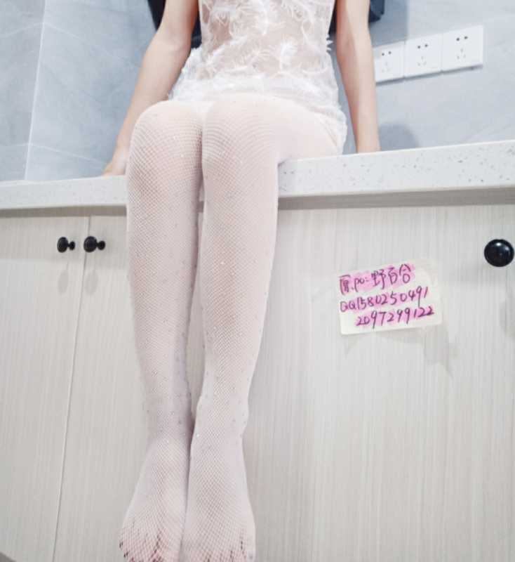 橘猫 - 白丝套 [91P+1V/532MB]