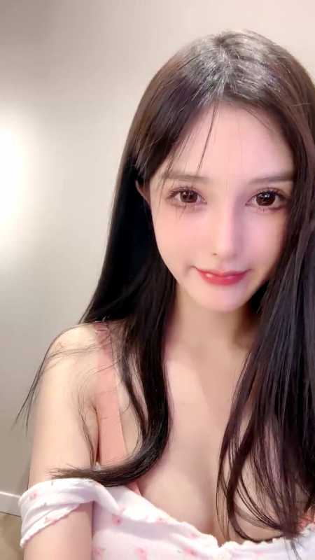 顶级颜值女神 香奈奈 白丝吊带太美了谁顶的住啊 [3V/2.6G]