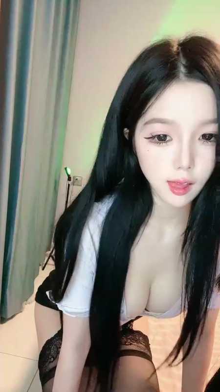 绝绝子推荐超高人气身材火爆高颜值气质女神 正妹儿 [9V/8.98G]