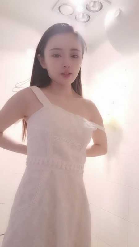 8万粉丝的网红女神 木子曲 视频 [3V/2.74G]