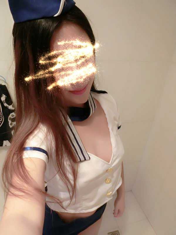 磨人的小b子 - 浴室自拍1080P高清 [96P+5V/1.4G]