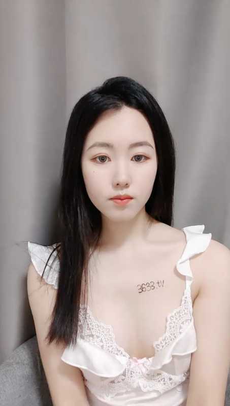 草莓超美女神主播 阿沁 [1V/2.39G]