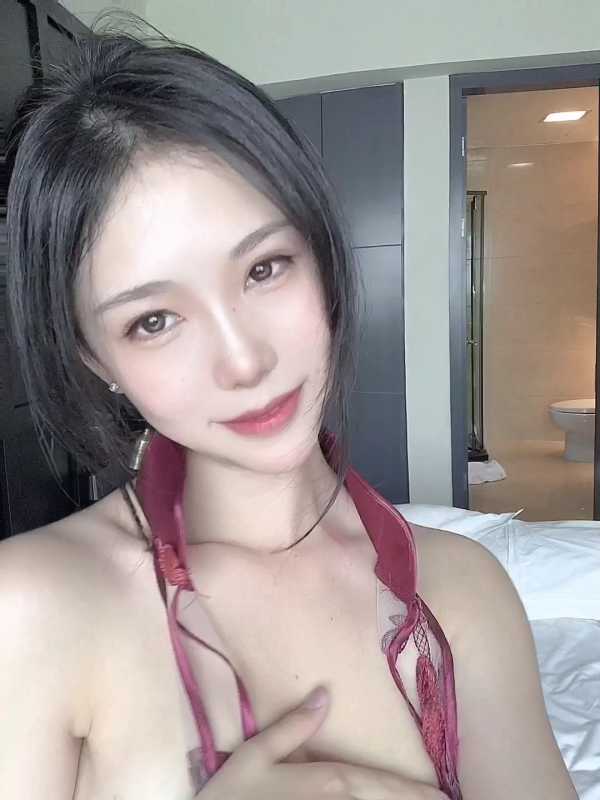 抖娘利世 最新定制红旗袍 [1V/180M]