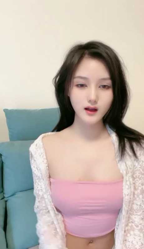 神仙颜值美的无可挑剔的小仙女主播 阿茶 [5V/4.4G]