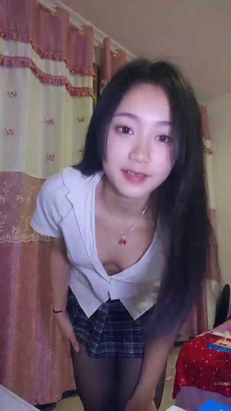 甜美理想女友型颜值主播 顶点 [4V/2.43G]