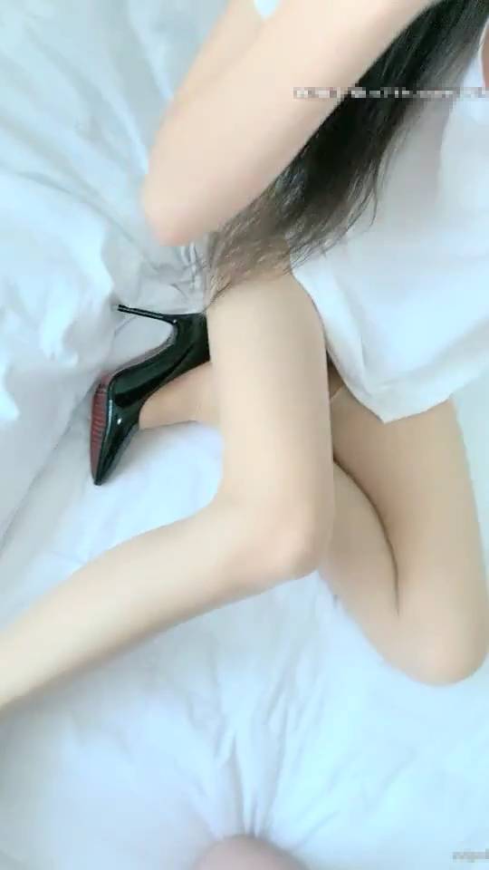 帝都御姐主播 Avove 11天直播收费房 福利合集 [14.2G]