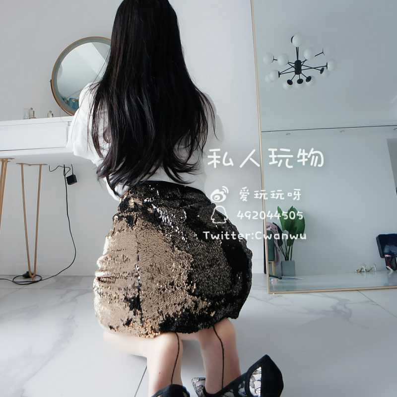 私人玩物 - 20.2.28号VIP会员358元作品包臀短裙肉丝 [37P+5V/932MB]