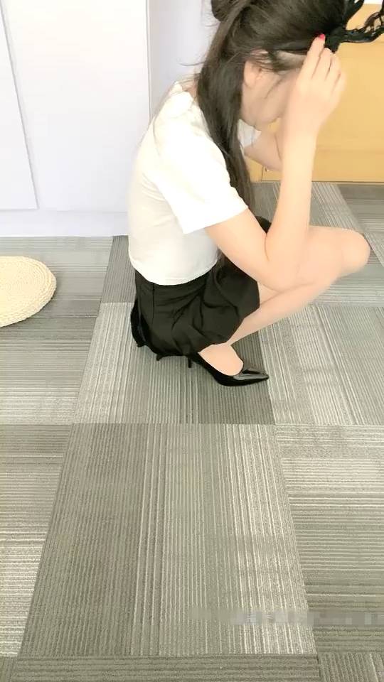 帝都御姐主播 Avove 11天直播收费房 福利合集 [14.2G]