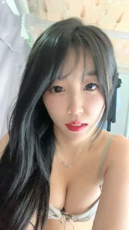 自然美无美颜超漂亮清纯妹子 甜甜也辣 [3V/6.58G]