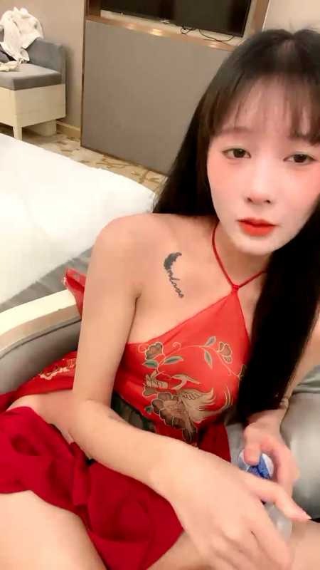 极品清纯可爱小美女 蜜桃呀 [4V/3.7G]