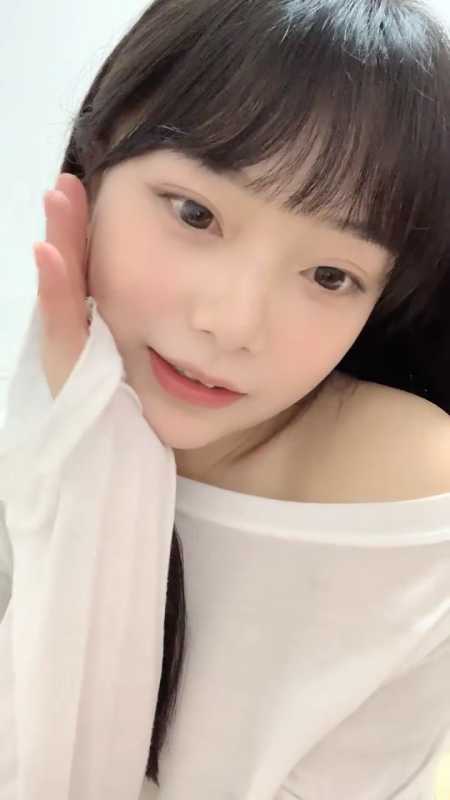 美到过分的邻家女神 幼齿 10小时合集 [6V/4.73G]