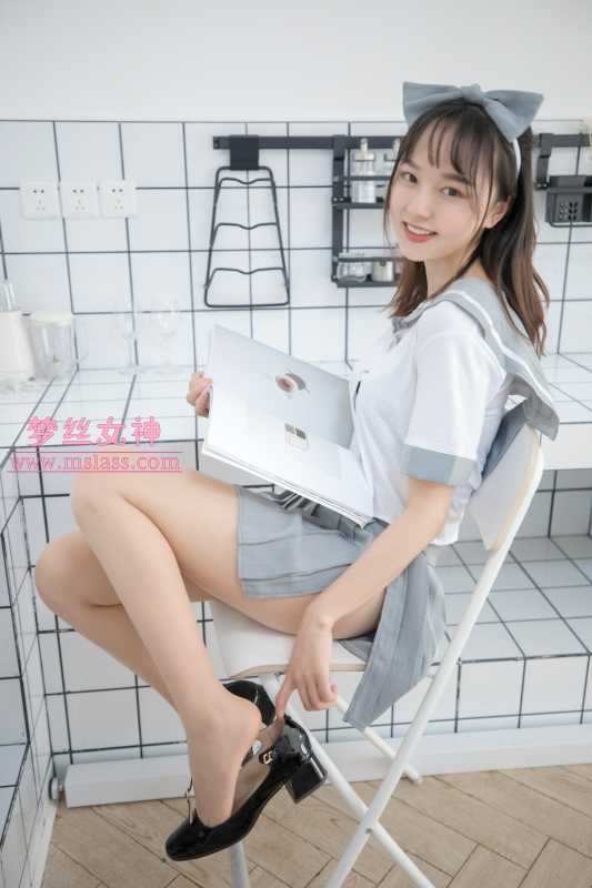 梦丝女神玥玥 - 白色丝袜空间 [81P+1V/1.3G]