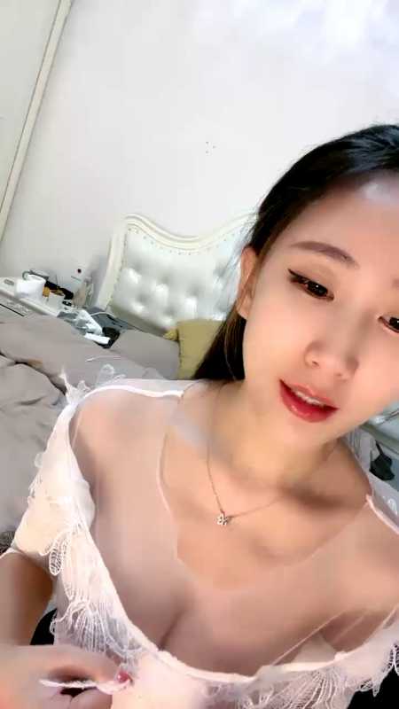 高颜值长腿女神 甜梦雪 [6V/2.34G]