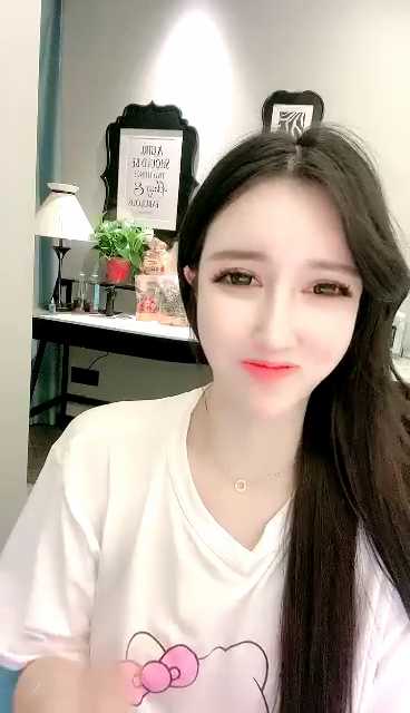 身材爆炸超级漂亮的大眼女神 yoki 终于再次开收费了 [8V/1.44G]