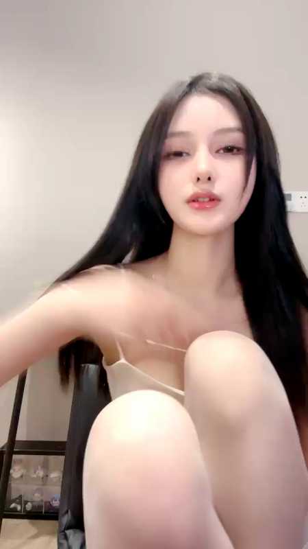 顶级颜值女神 香奈奈 白丝吊带太美了谁顶的住啊 [3V/2.6G]
