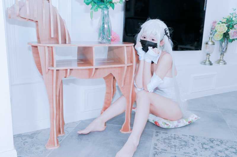 白袜袜格罗吖 - 兔女郎袜之空 [51P+2V/913MB]