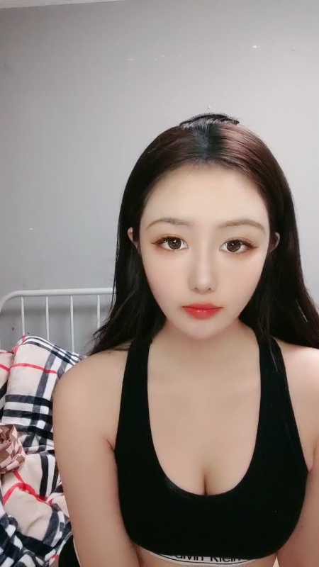 校花颜值女神 大鸭梨 多场黑丝20小时合集 [21V/17.3G]