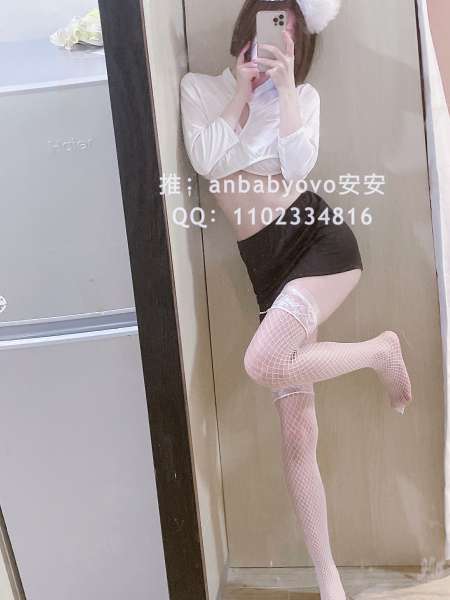 Anbabyovo安安 可爱白丝 [44P+3V/244M]