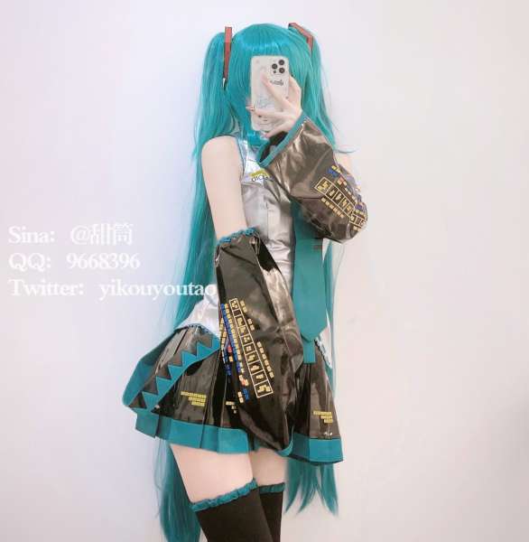 萌白酱 初音未来COS [43P+1V/1.25G]