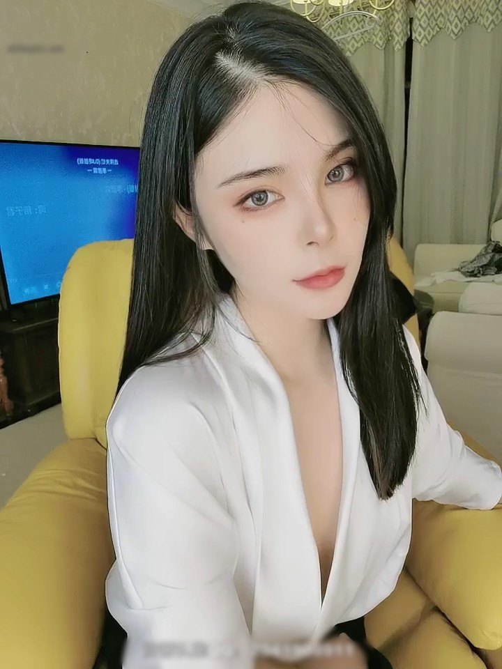 奶猫83位主播 微信福利合集 [1847V/34.6G]