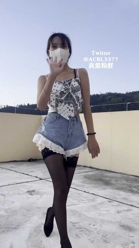 爱吃菠萝 9月视频 [2V/1.75G]