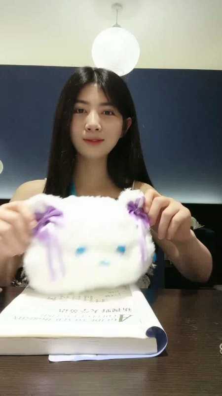 长的很水灵的超漂亮校花妹子 橙子不甜 [5V/3.22G]