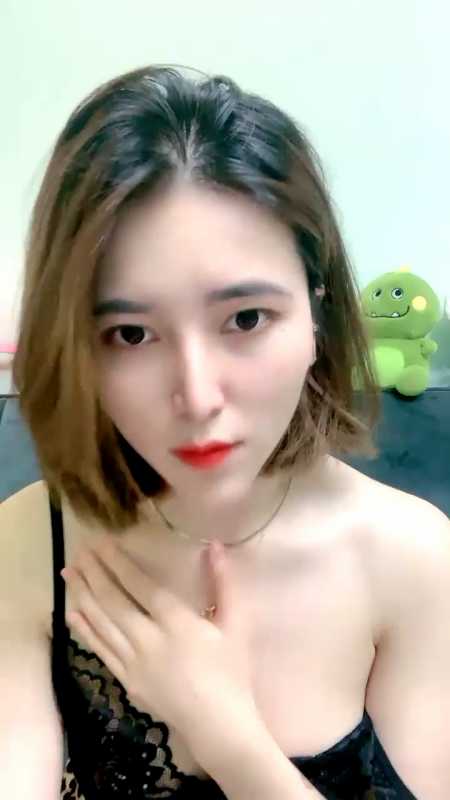 高颜值短发御姐女神 公主病 20小时合集 [19V/9G]
