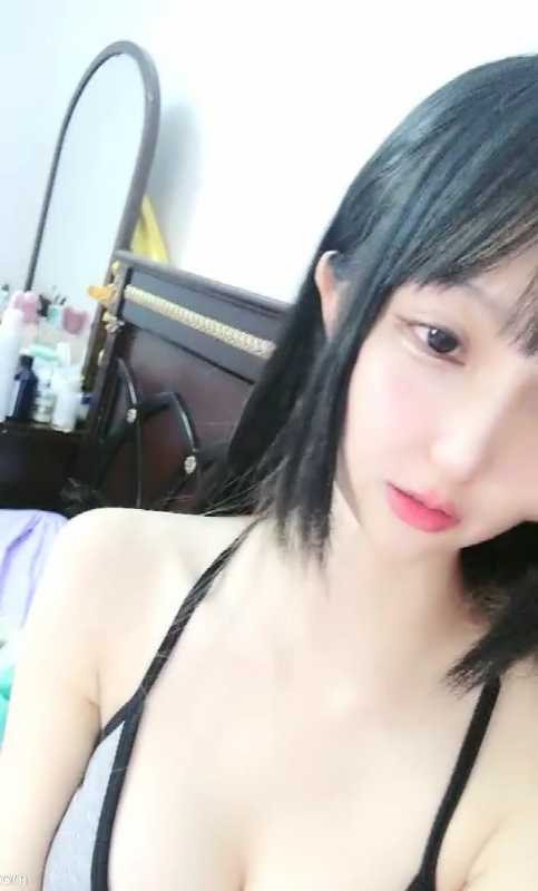 不知名的超高颜值萌妹子强烈推荐 [1V/980M]