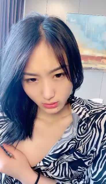 身材爆表的175大长腿女神 伊藤御姐 [3V/5.6G]